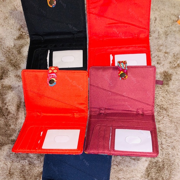 VERA BRADLEY FREE W BUNDLE - Picture 3 of 3